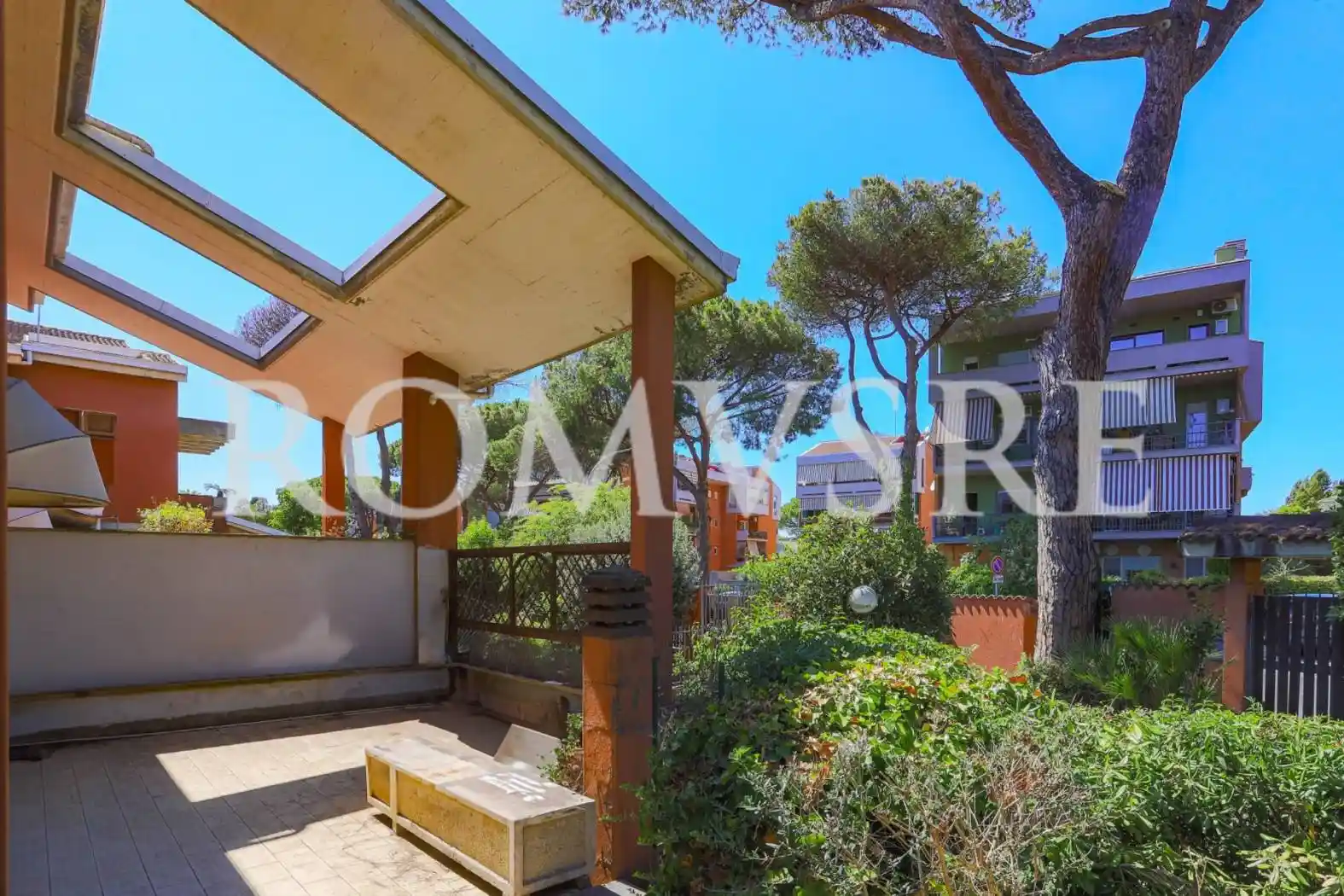 Villa bifamiliare via Euripide, Axa, Roma - foto 4