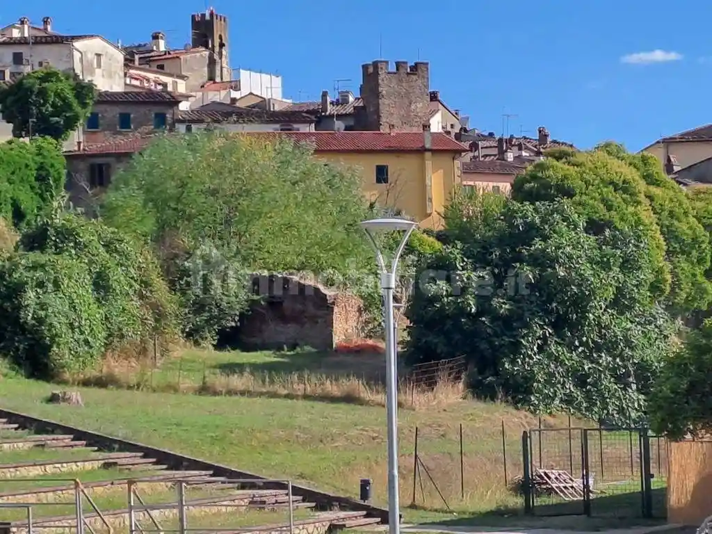 Terratetto plurifamiliare 300 m², da ristrutturare, Centro, Castiglion Fibocchi - foto 2