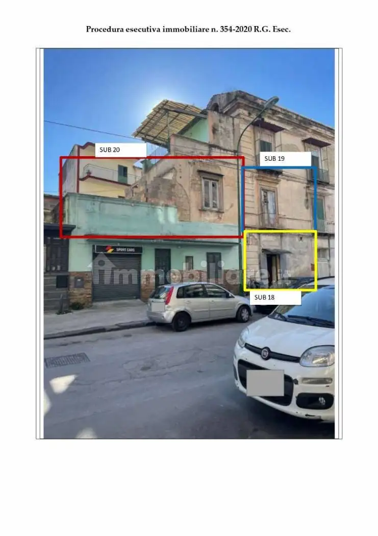 Palazzo - Stabile in vendita a Casoria