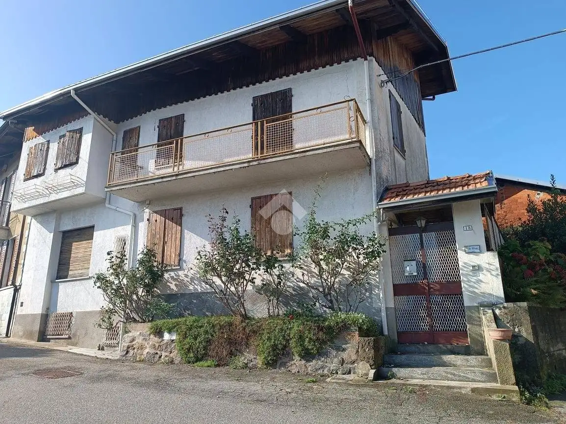 Casa indipendente in vendita a Pettinengo