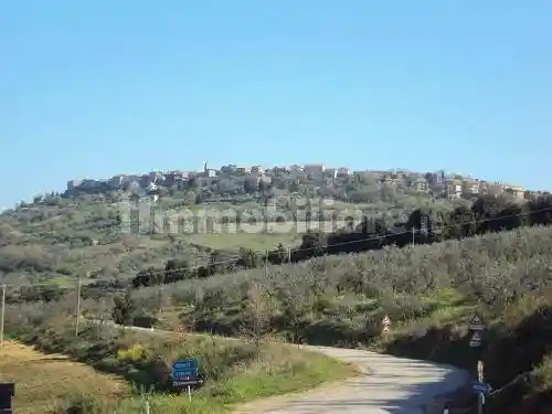 Appartamento in vendita a Baschi