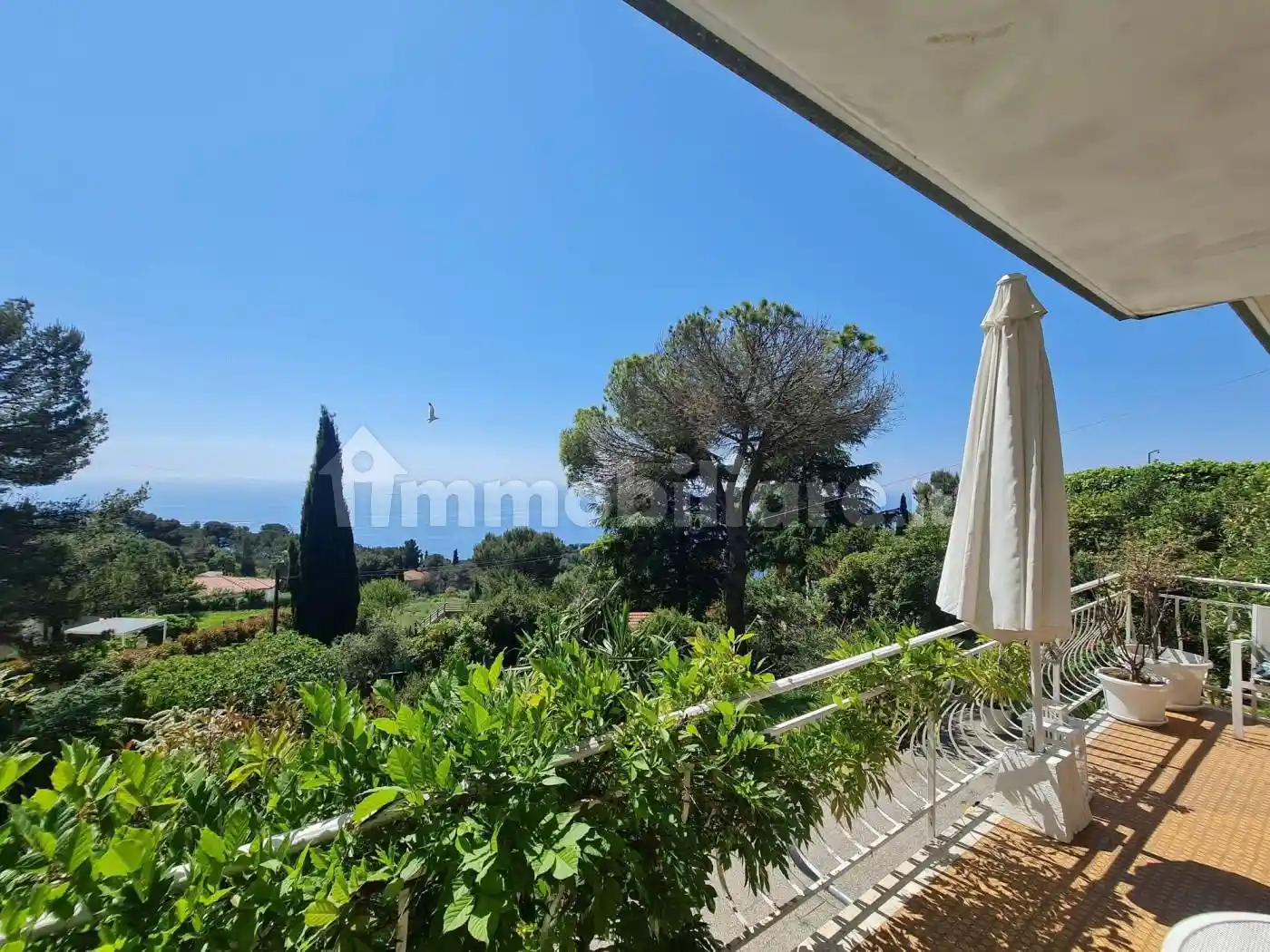 Villa in vendita a Cipressa