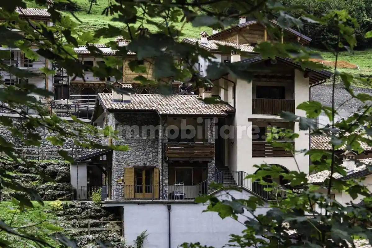 Trilocale via Frassineto, Colere - foto 2