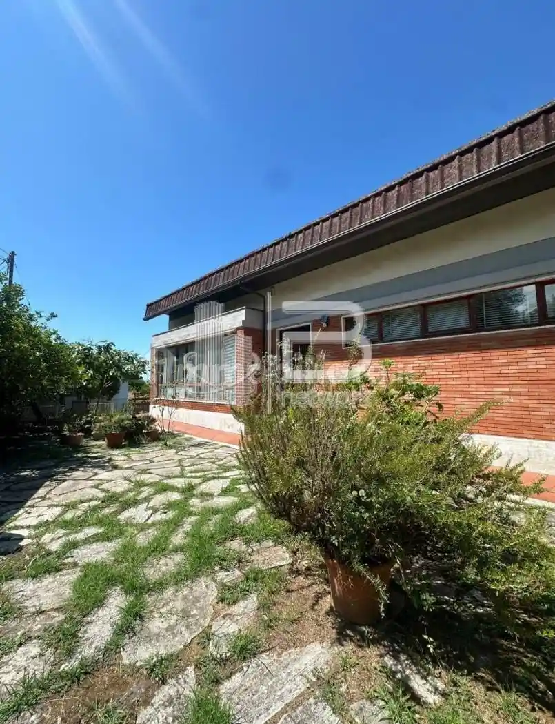 Villa in vendita a Massa