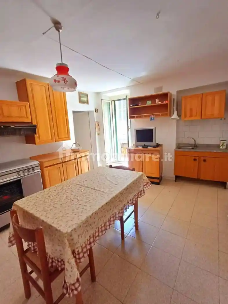 Quadrilocale via Giovanni Battista Passeri 121, Farnese - foto 2