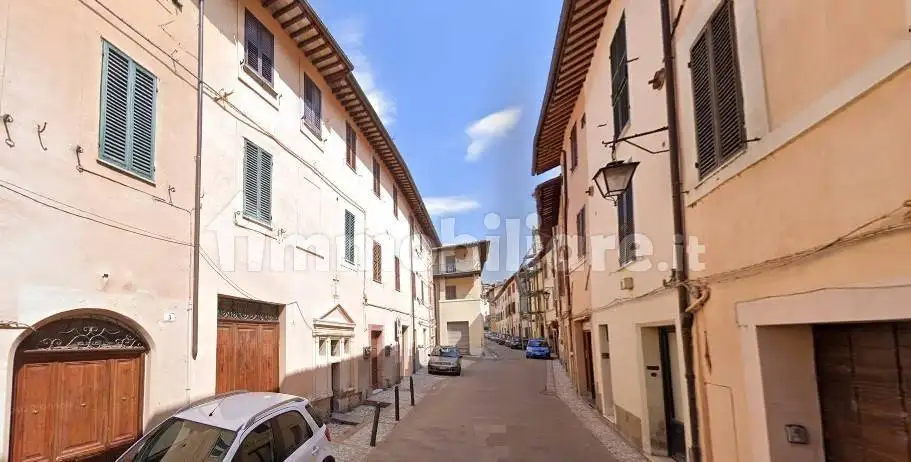 Appartamento in vendita a Spoleto