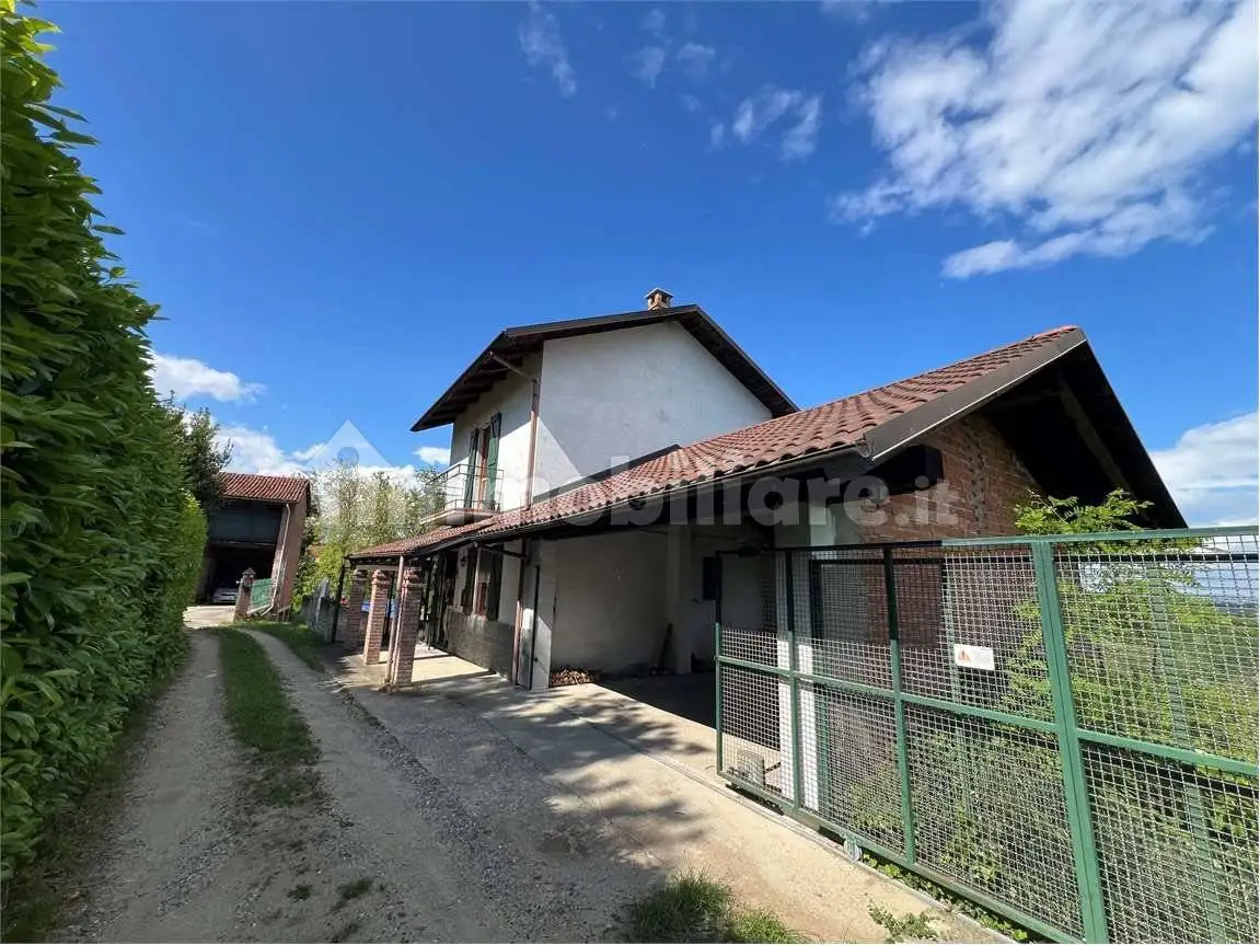 Terratetto unifamiliare via recinto castello, 2, Camerano, Camerano Casasco - foto 2