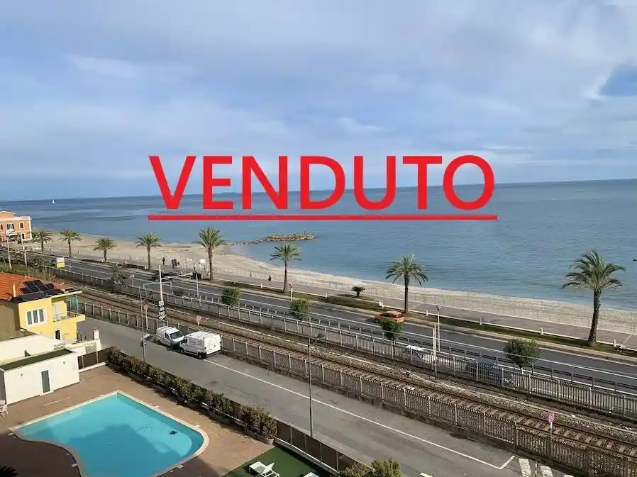 Appartamento in vendita a Pietra Ligure