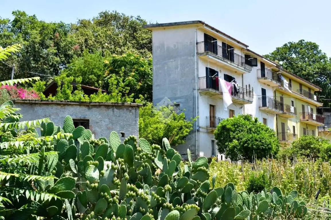 Casa indipendente in vendita a Paola