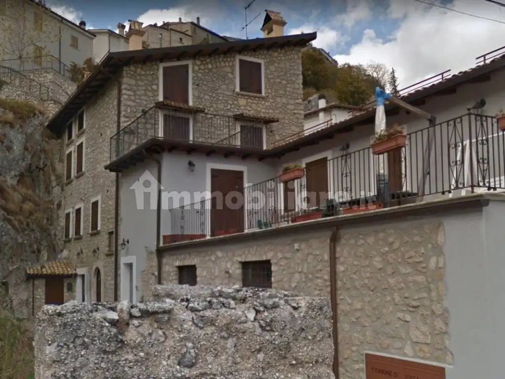 Appartamento in affitto a Rocca di Mezzo