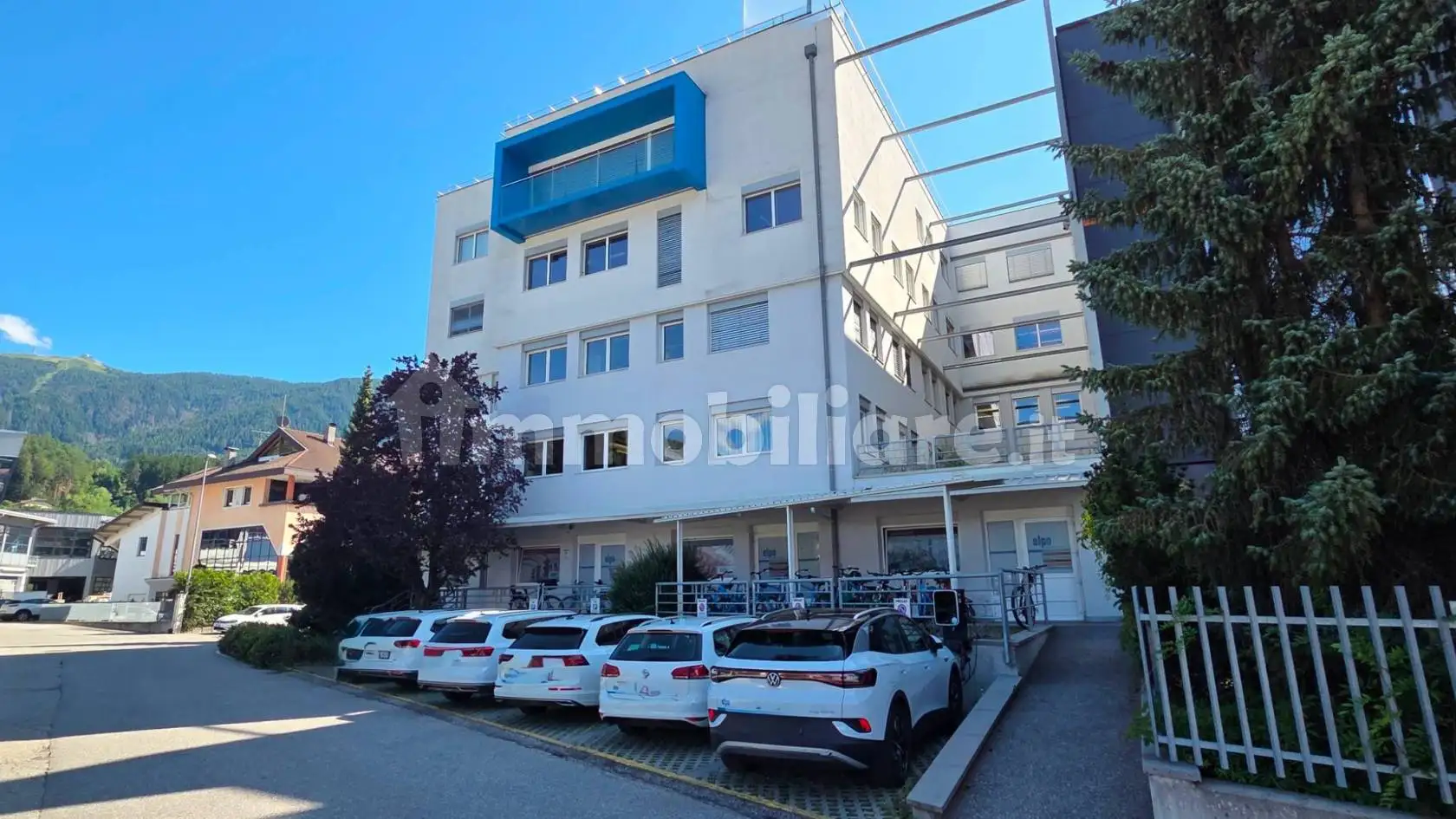 Palazzo - Edificio in Affitto - foto 3