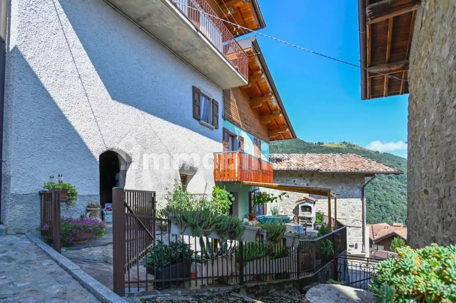 Casa indipendente in vendita a Aviatico
