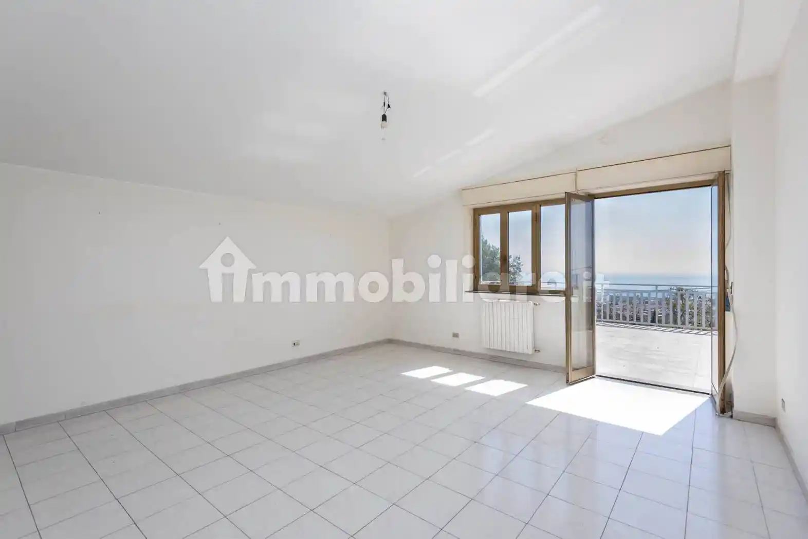 Appartamento in vendita a Valverde