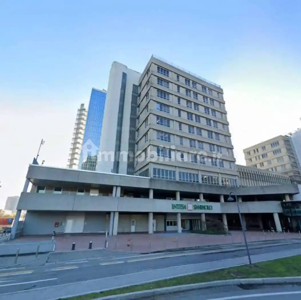 Palazzo - Edificio in vendita a Brescia