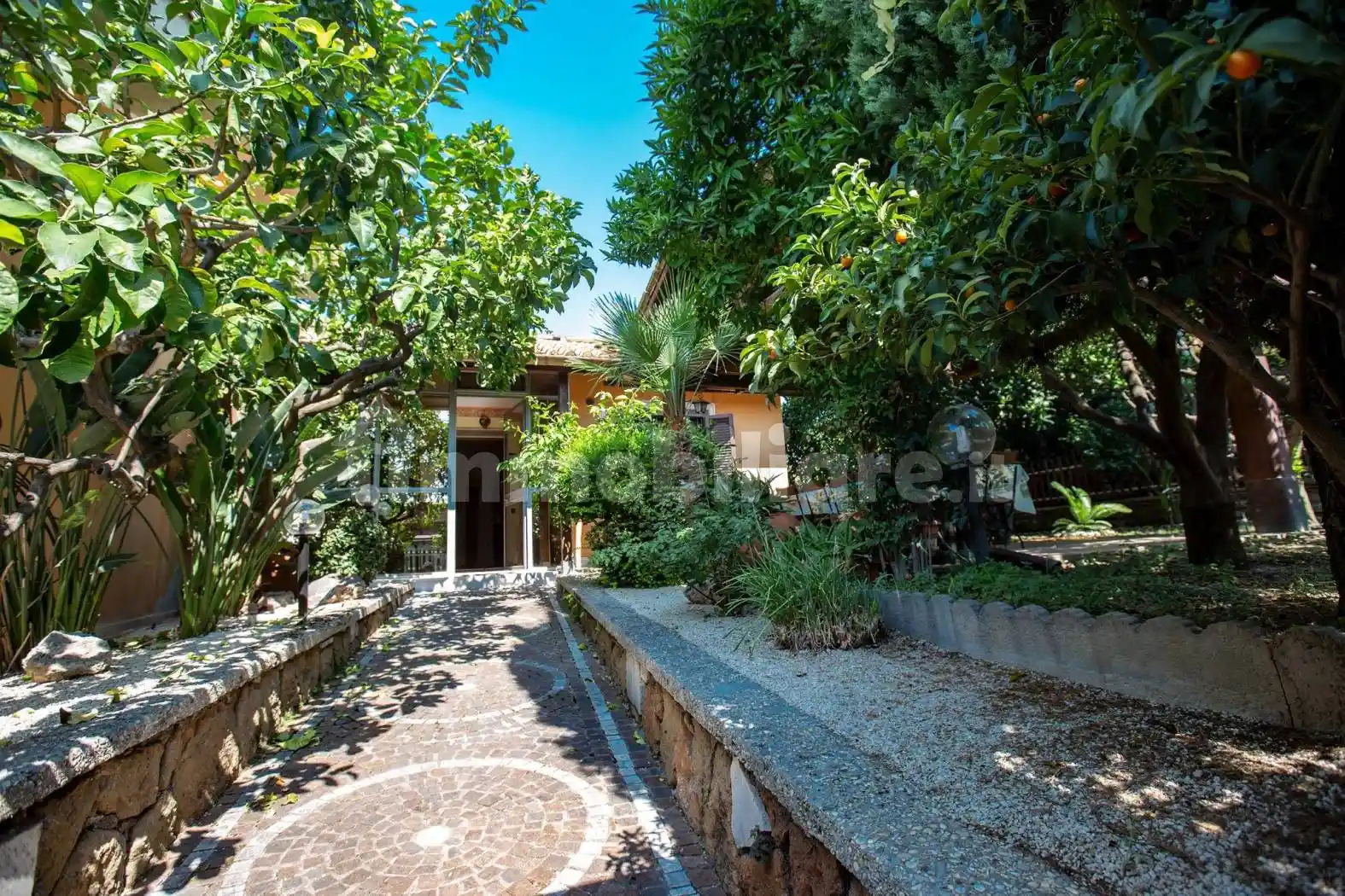 Villa plurifamiliare via della Marranella di Marino 36, Morena, Roma - foto 5