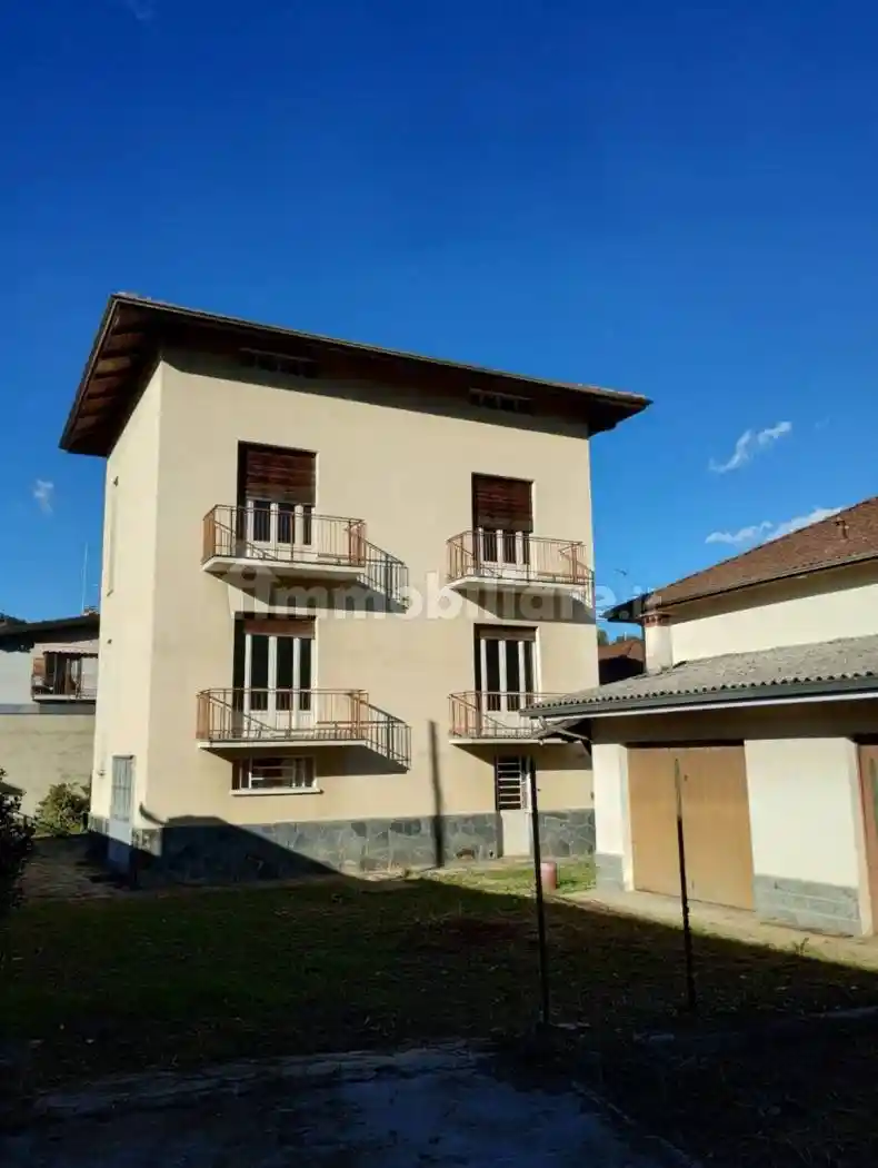 Villa in vendita a Vigliano Biellese