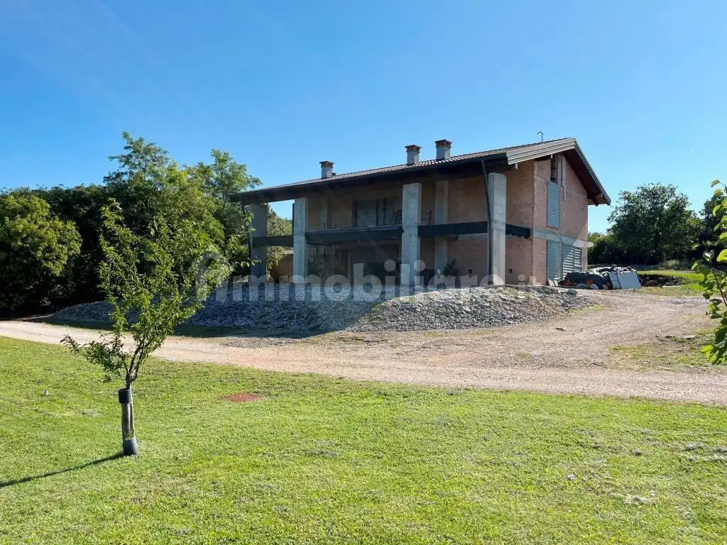 Palazzo - Edificio in vendita a Sagrado