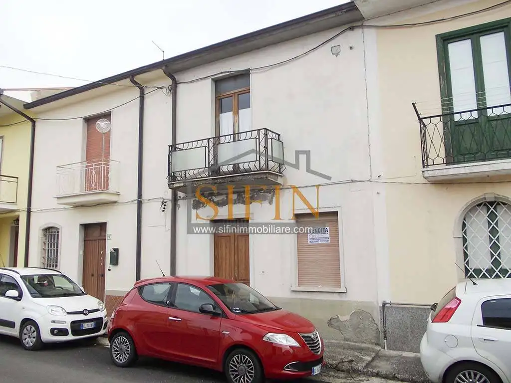 Casa indipendente in vendita a Paternopoli