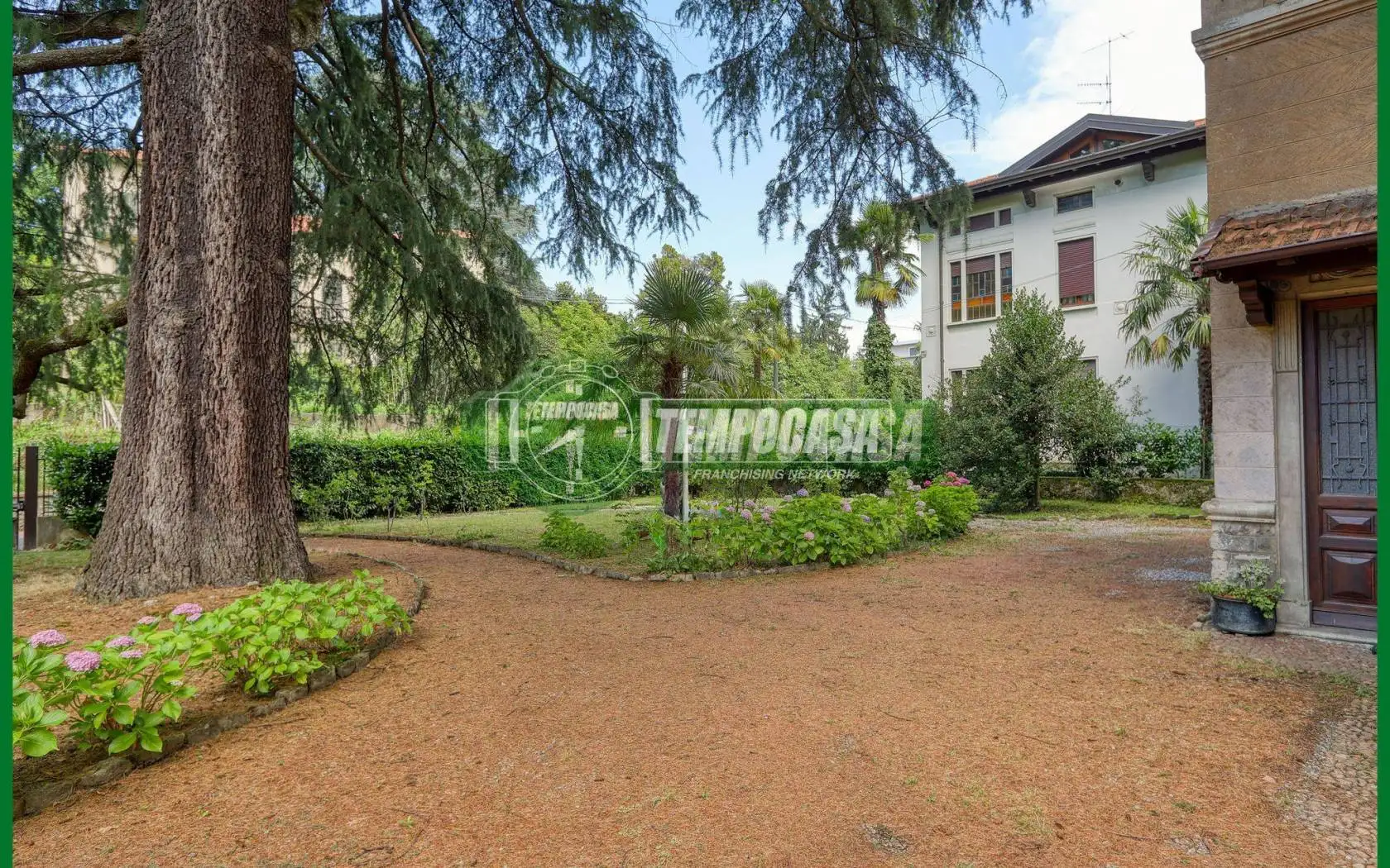 Villa in vendita a Varese