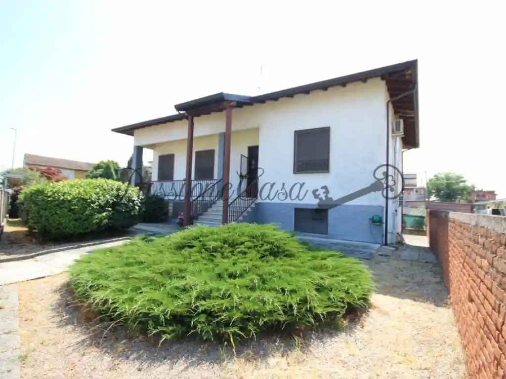 Villa in vendita a Gambolò