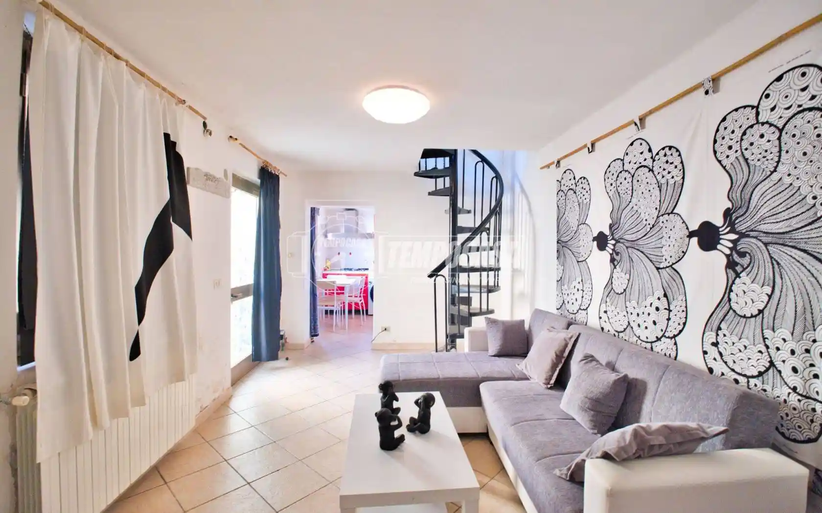 Casa indipendente in vendita a Novara