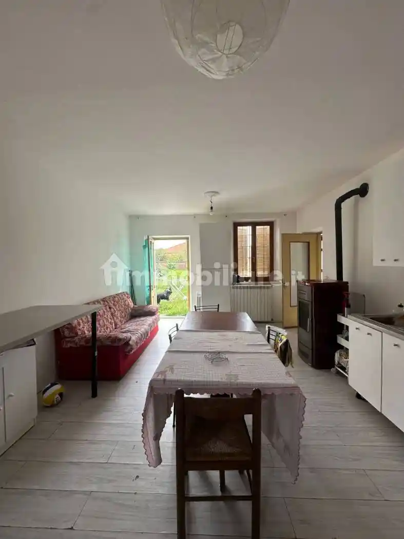 Terratetto unifamiliare via Vincenzo Buronzo, Centro, Carisio - foto 5