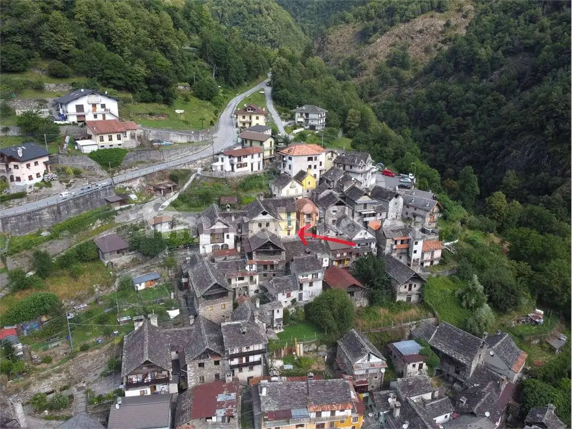 Casa indipendente in vendita a Montescheno