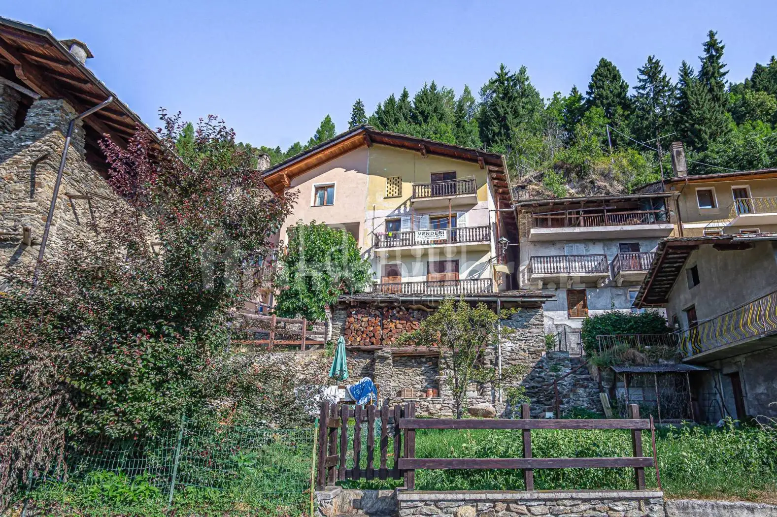 Appartamento in vendita a Avise