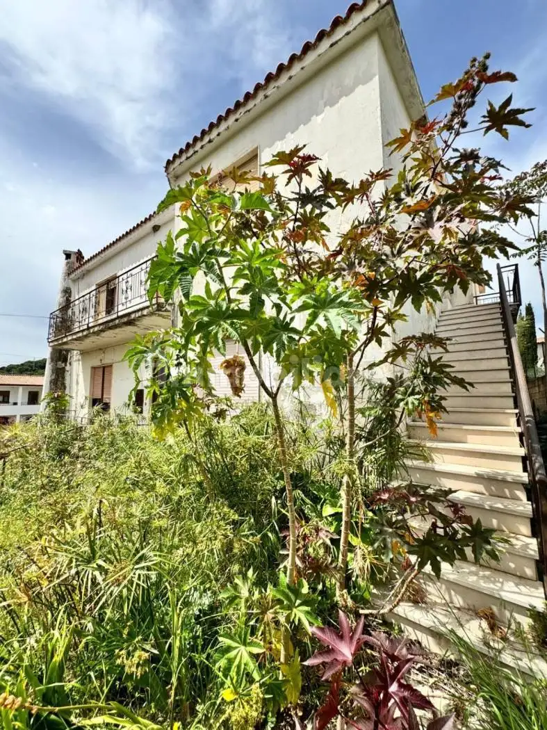 Villa in vendita a Posada