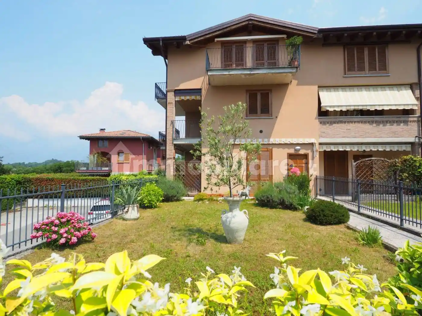 Appartamento in vendita a Colico