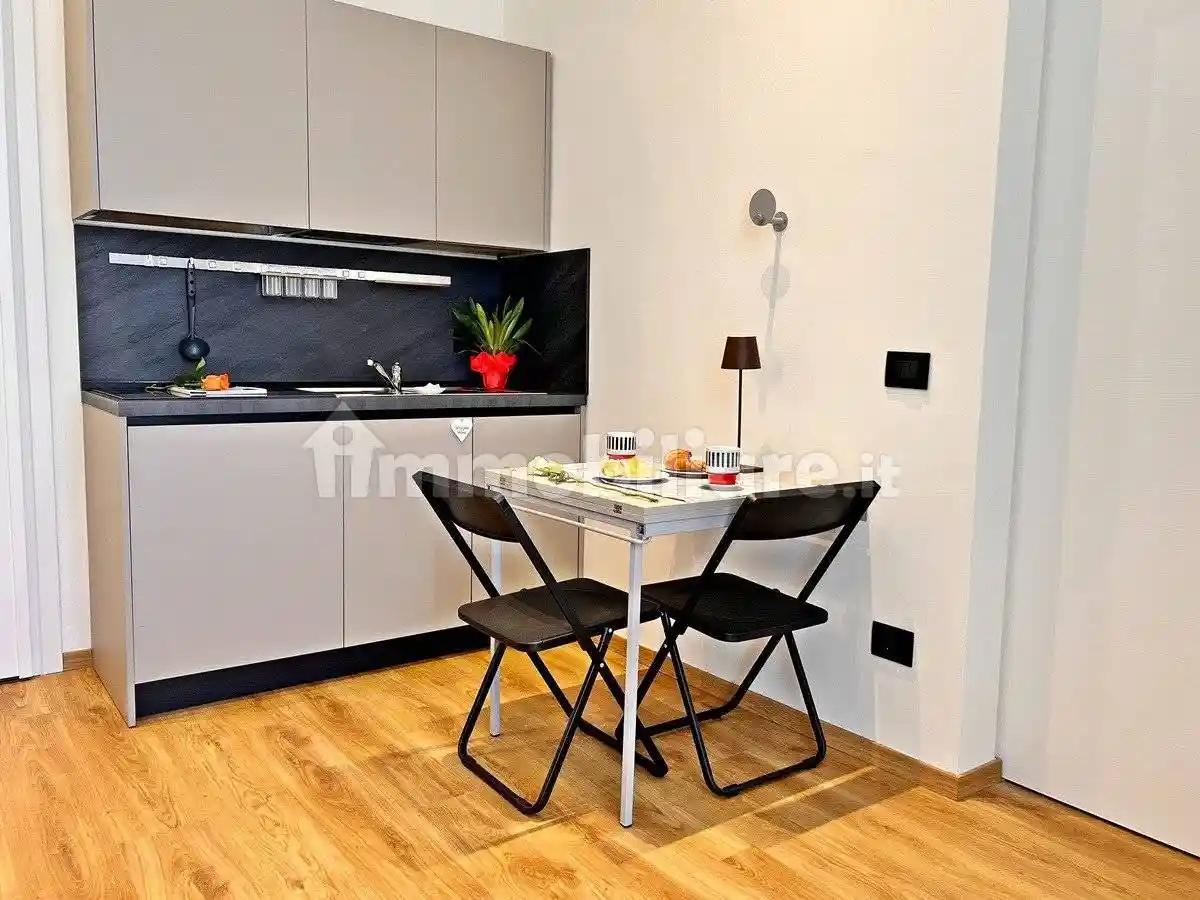 Bilocale piazza Roma 32, Centro Storico, Chiavari - foto 2