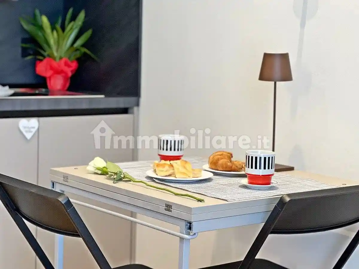 Bilocale piazza Roma 32, Centro Storico, Chiavari - foto 3