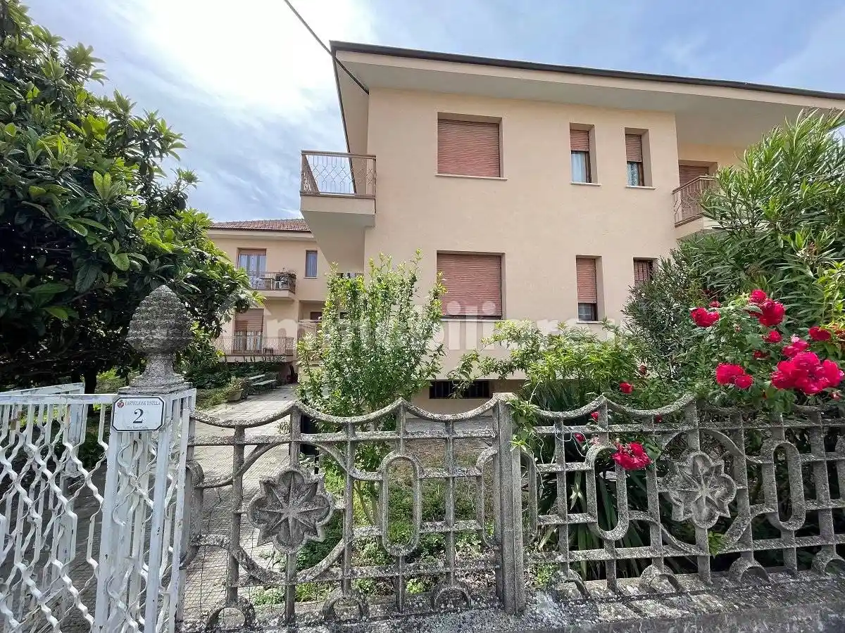 Trilocale Strada San Carlo 2, Centro, Castiglione Tinella - foto 3