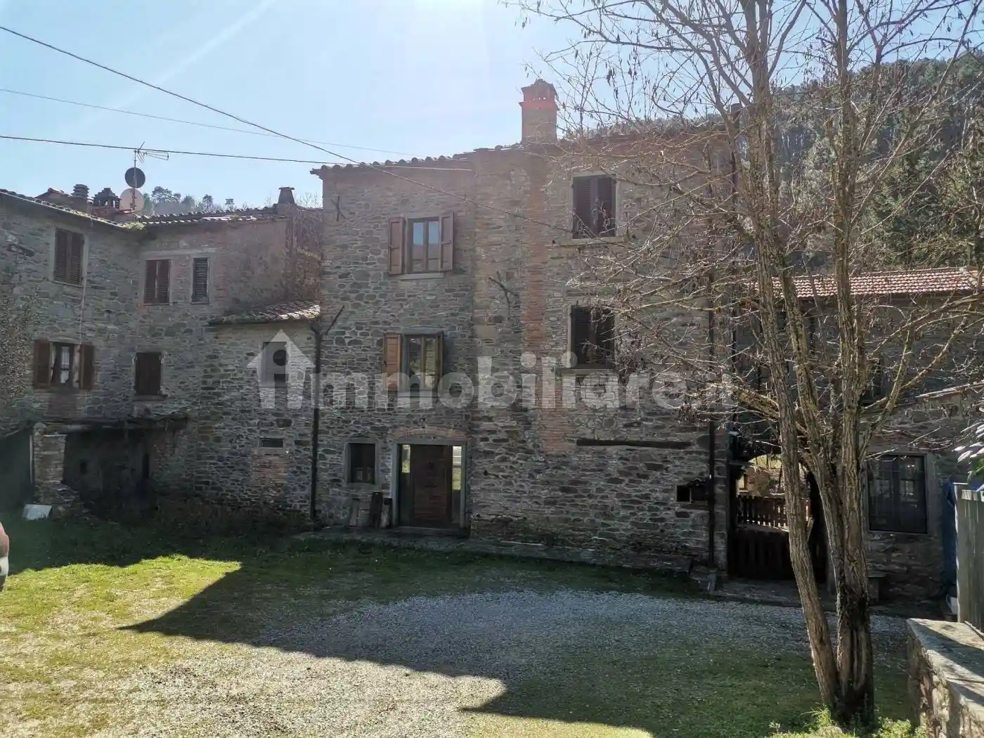Casa indipendente in vendita a Arezzo
