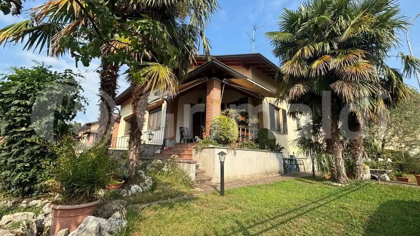 Villa in vendita a Albairate