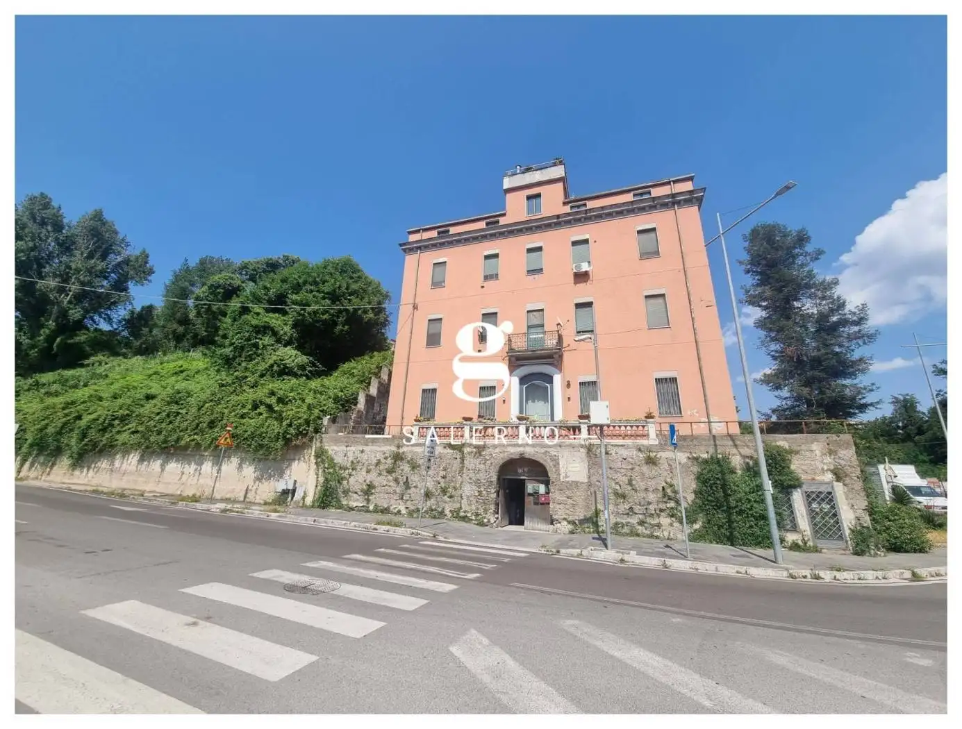 Appartamento in vendita a Salerno