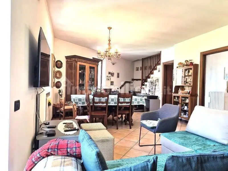 Quadrilocale via Trento 4, Centro, Santa Maria Hoè - foto 5