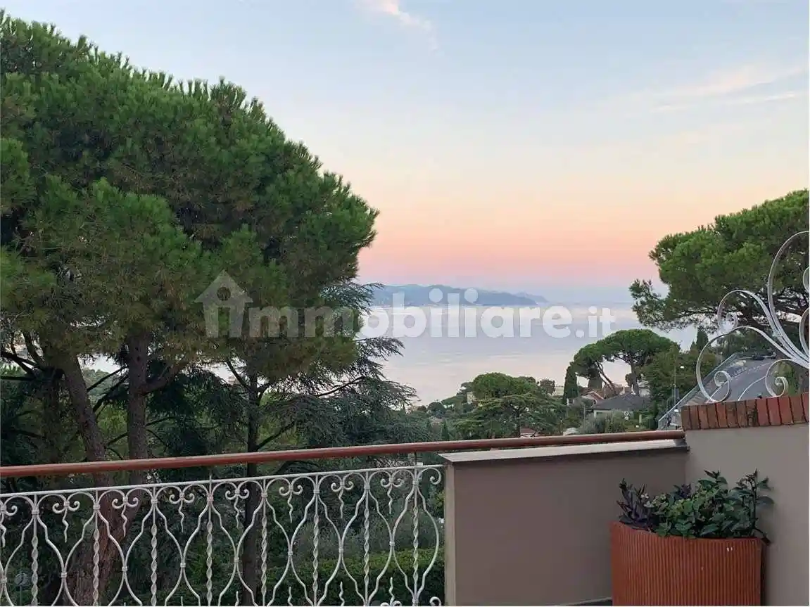 Appartamento in vendita a Rapallo