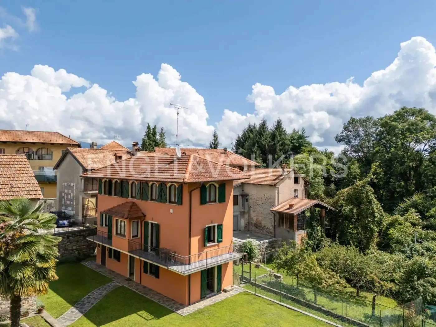 Villa in vendita a Madonna del Sasso