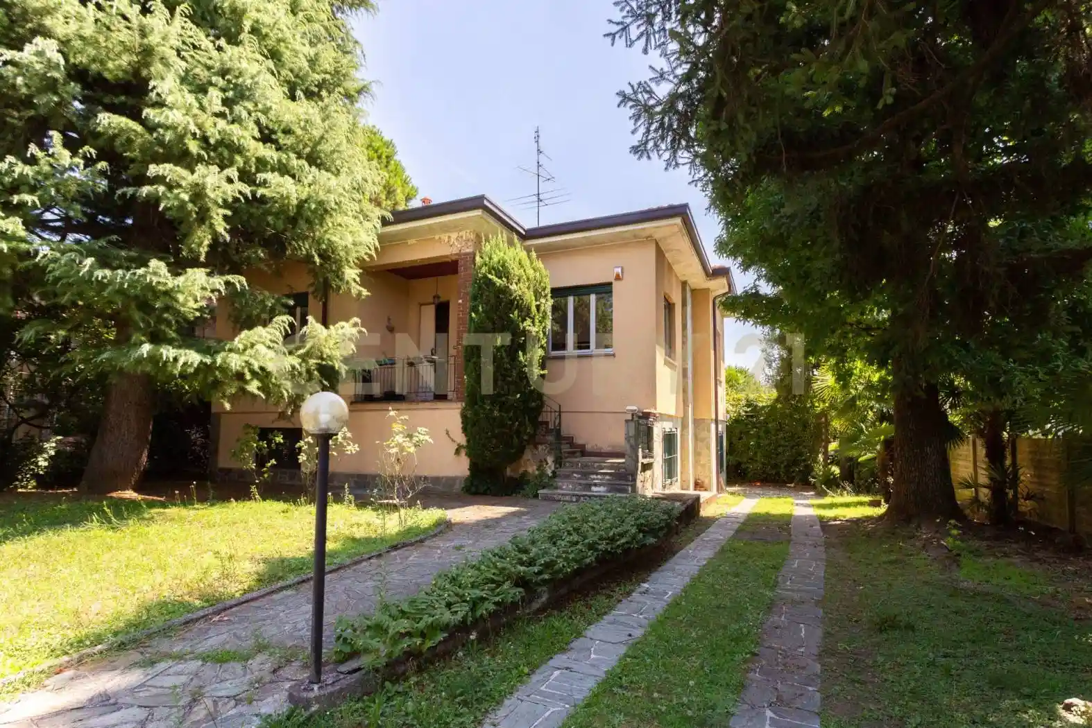 Villa in vendita a Rescaldina