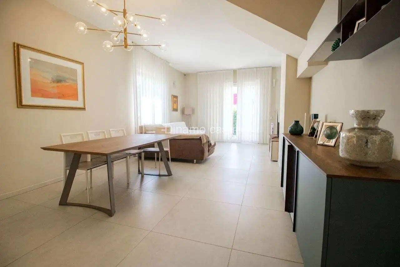 Villa in vendita a Prato