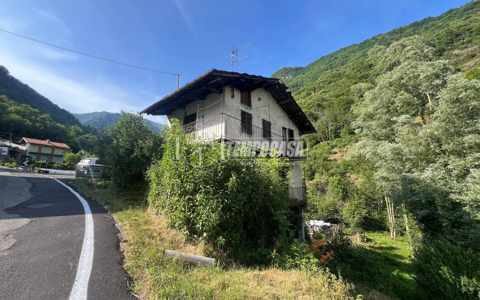 Casa indipendente in vendita a Sparone