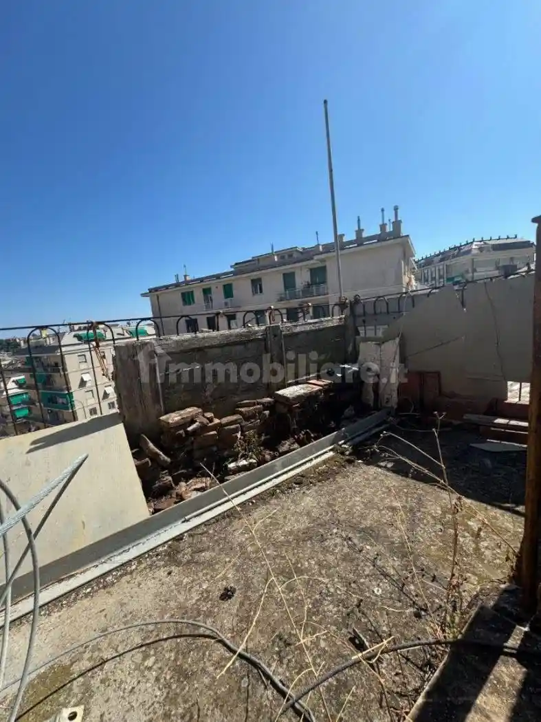 Appartamento in vendita a Genova