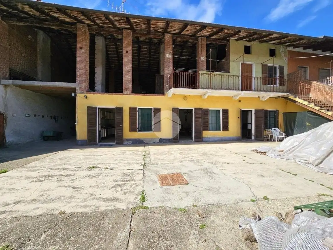 Casa indipendente in vendita a Rondissone