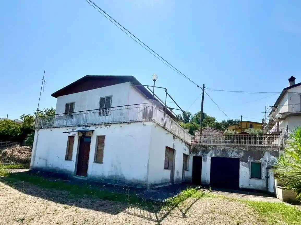 Villa in vendita a Magliano Sabina