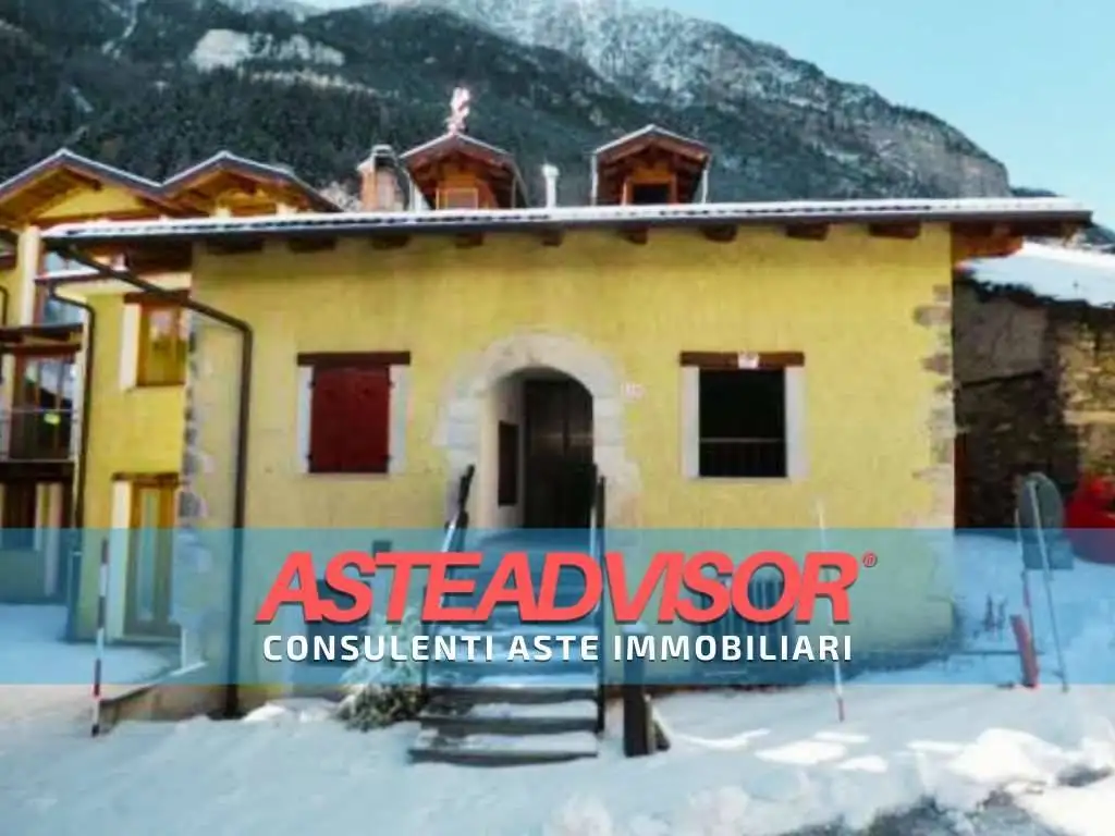 Casa indipendente in asta a Acceglio