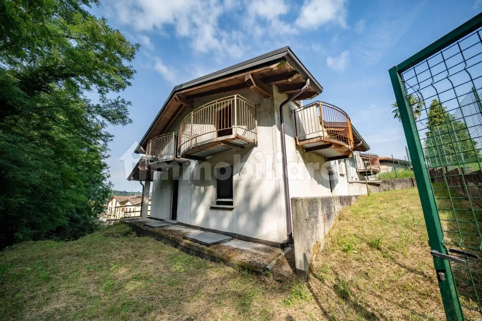 Villa in vendita a Dolzago