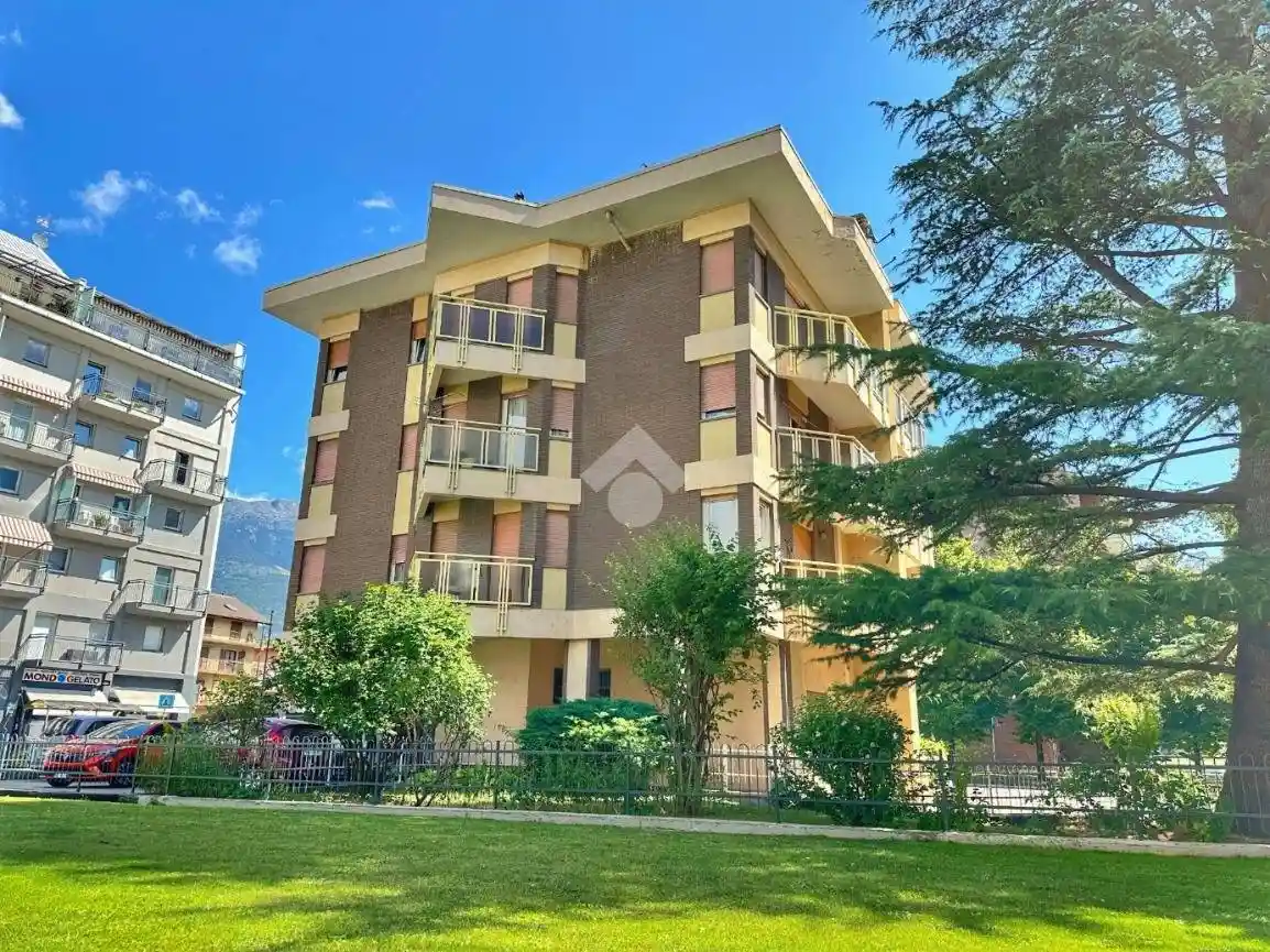 Appartamento in vendita a Aosta