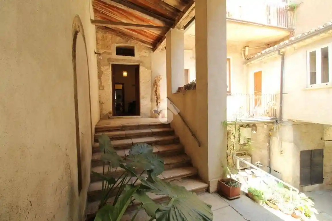 Quadrilocale via Don Gaetano Mauro 13, Centro, Montalto Uffugo - foto 5