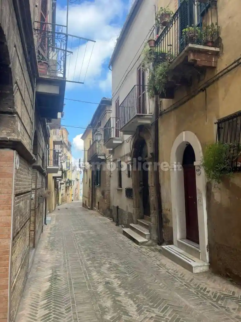 Quadrilocale via Camillo Benso Conte di Cavour 34, Centro, Lanciano - foto 2